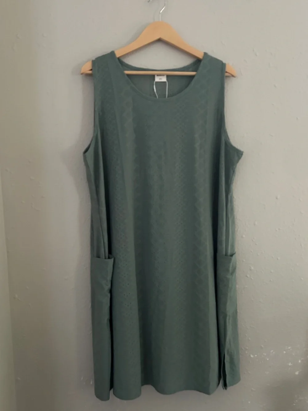 NWT Sleeveless Eyelet Beach Dress in Sage Green Lightweight Stretch Summer XXL